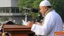 Citizen6, Jakarta: Bertindak selaku Imam, H. Muhammad Shodri, S.Q dan Khatib Dr. Anas Maulana Nuryadi (Dosen Pasca Sarjana Ekonomi Syariah Universitas Trisakti). (Pengirim: Badarudin Bakri).