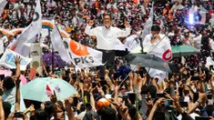 Calon Presiden bersama Calon Wakil Presiden nomor urut 1 Anies Baswedan-Muhaimin Iskandar saat memberikan orasi politiknya pada kampanye akbar AMIN di Jakarta International Stadium (JIS), Jakarta, Sabtu (10/2/2024). (Liputan6.com/Herman Zakharia)