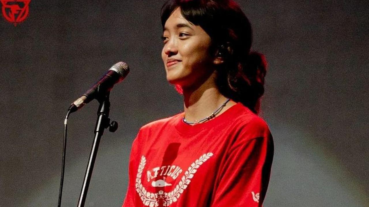 Potret Aishameglio Putri Duta Sheila On 7 yang Jadi Backing Vocal Sang Ayah, Cantik & Senyumnya Manis Banget