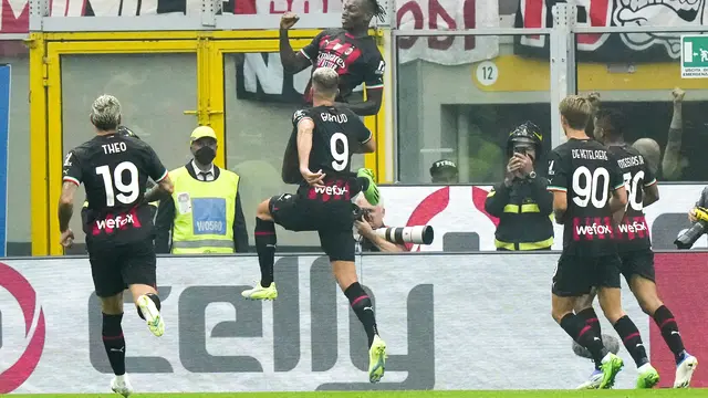 Rafael Leao Cetak Dua Gol, AC Milan Bungkam Inter Milan di San Siro