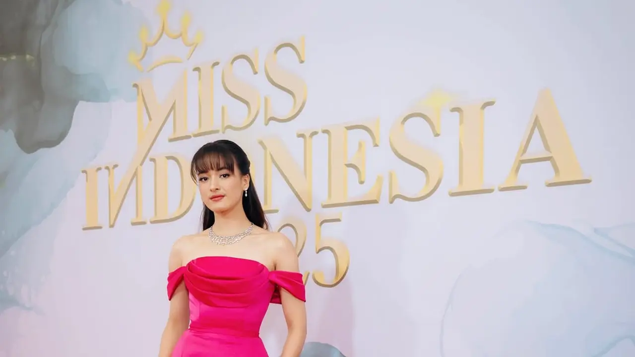 Bak Princess Aurora, Mawar Eva de Jongh Tampil Memesona di Malam Puncak Miss Indonesia 2025