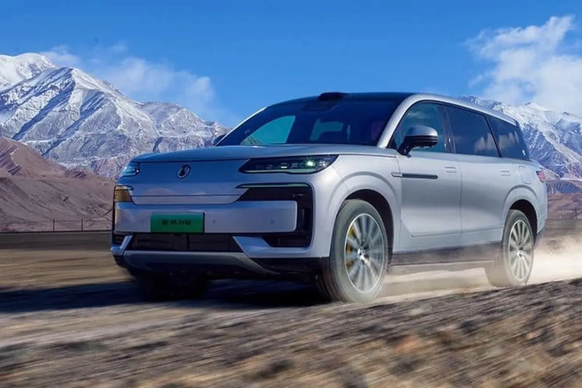 Denza N9 PHEV Mengaspal di China dengan Jarak Tempuh 1.302 Km, Punya Fitur God's Eye B (Carnewschina)