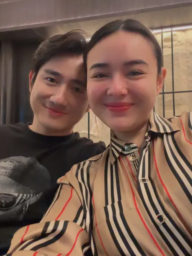 Amanda Manopo pakai kemeja branded saat Selfie dengan Suaminya, Kenny Austin. [@amandamanopo]