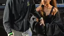 Seperti yang sudah diketahui, Ariana Grande sendiri sudah bahagia bersama dengan Pete Davidson. (SplashNews/HL)