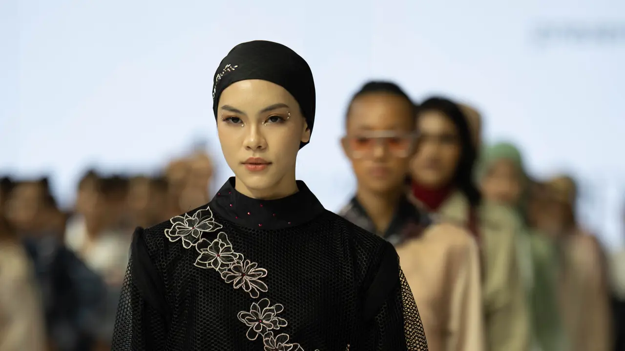 Lewat Momen of Spark, 3 Brand Lokal Tampilkan Warna Baru di JFW 2024