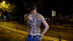 Berpisahnya Barcelona dan Lionel Messi menjadi kabar yang mengejutkan di jagat sepak bola dunia. Fans Barca tentunya menjadi pihak yang sangat terpukul dengan kenyataan ini. (Foto: AFP/Pau Barrena)