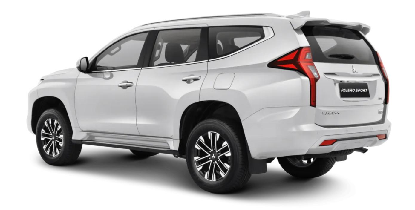 Sisi belakang Mitsubishi Pajero Sport (MMKSI)