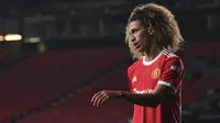 Hannibal Mejbri. Gelandang serang berusia 18 tahun ini sempat bermain 1 kali di laga pamungkas Premier League musim 2020/2021 lalu. Bersama tim U-23 musim ini, pemain yang dijuluki "Paul Scholes Masa Depan" ini telah tampil 4 kali dengan mencetak 2 assist. (AFP/Paul Ellis)