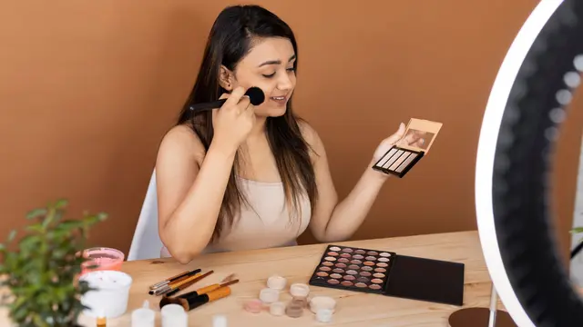 Tips Makeup Natural Tahan Lama Tanpa Lapisan Tebal, Hasil Fresh Seharian