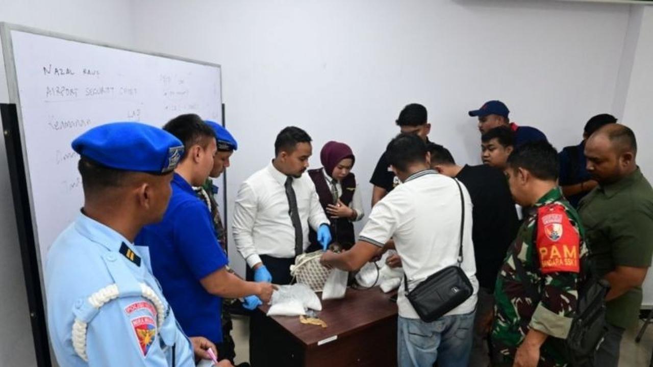 Gagalkan Penyelundupan Sabu Bandara Pekanbaru: 2 Kg Narkoba Disita dari 2 Wanita Tujuan Kendari