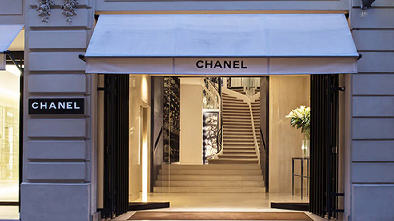 Salon haute couture Chanel di 31 rue Cambon