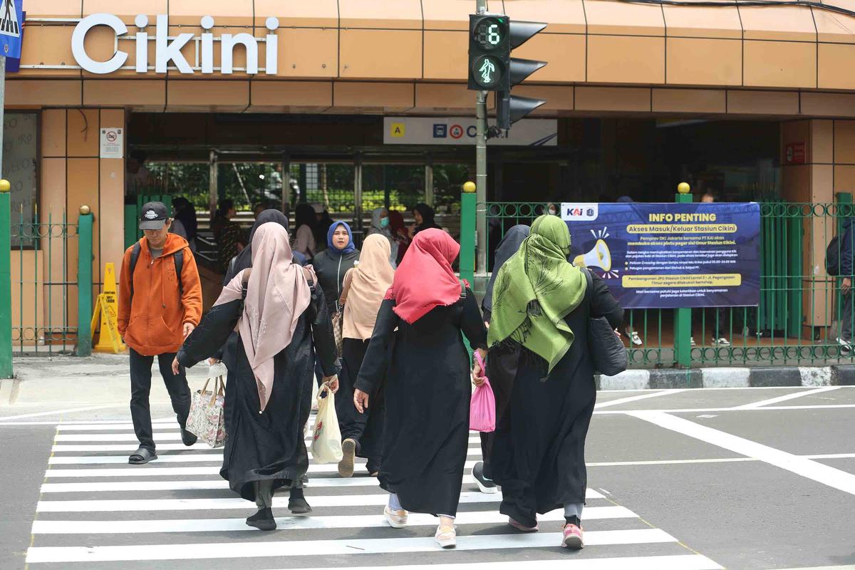 FOTO: Uji Coba Pelican Crossing di Stasiun Cikini,