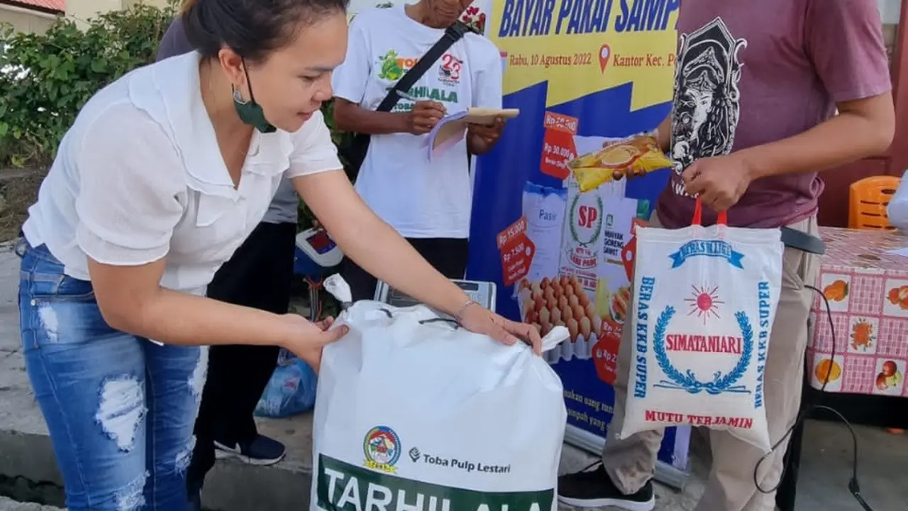 bank sampah warga Porsea Toba