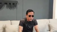 Gus Miftah Terbang ke NTT, Salurkan Bantuan Pribadi Rp 500 Juta dan Banpres untuk Korban Gempa