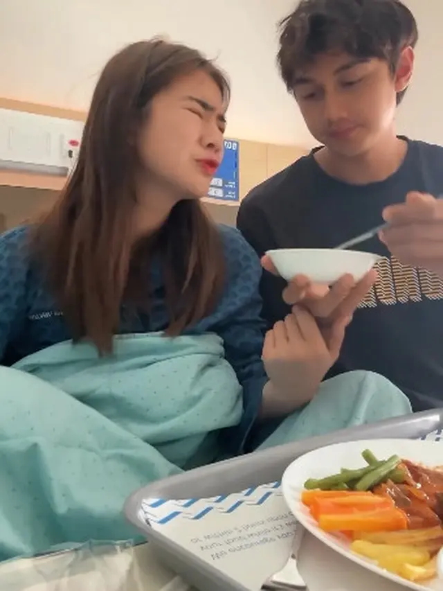 6 Momen Felicya Angelista yang Sempat Terbaring di Rumah Sakit, Selalu Ditemani Suami