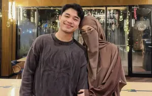 Fiki Naki Umumkan Zeia Keluar dari NICU Usai 24 Hari