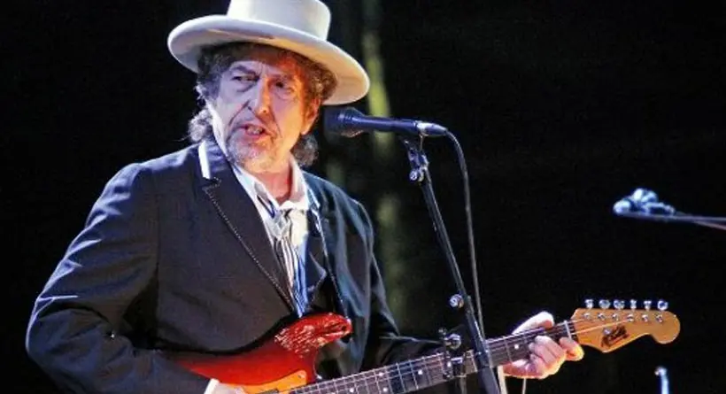 Bob Dylan akan lelang lirik lagunya