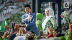 Presiden Joko Widodo atau Jokowi menyampaikan sambutan saat menghadiri Hari Lahir ke-78 Muslimat Nahdlatul Ulama (NU) atau Harlah ke-78 Muslimat NU di Stadion Gelora Bung Karno, Jakarta, Sabtu (20/1/2024). Dalam rangka menyambut Harlah ke-78 Muslimat NU, Pimpinan Pusat Muslimat Nahdlatul Ulama mengadakan dzikir, doa, dan sholawat untuk kemaslahatan bangsa. (Liputan6.com/Faizal Fanani)