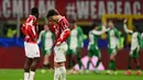 Ekspresi pemain AC Milan, Joao Felix (kedua kiri) setelah terjadi gol Feyenoord saat laga kedua play-off fase gugur Liga Champions 2024/2025 di stadion San Siro, Milan, pada 18 Februari 2025 waktu setempat atau Rabu 19 Februari 2025 dini hari WIB. (Marco BERTORELLO/AFP)