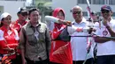 Kemenpora, Imam Nahrawi, saat memantau latihan Pelatnas panahan di Lapangan Panahan, GBK, Jakarta, Selasa (20/3/2018). Menpora mengunjungi beberapa Pelatnas untuk memastikan persiapan atlet jelang Asian Games 2018. (Bola.com/Asprilla Dwi Adha)