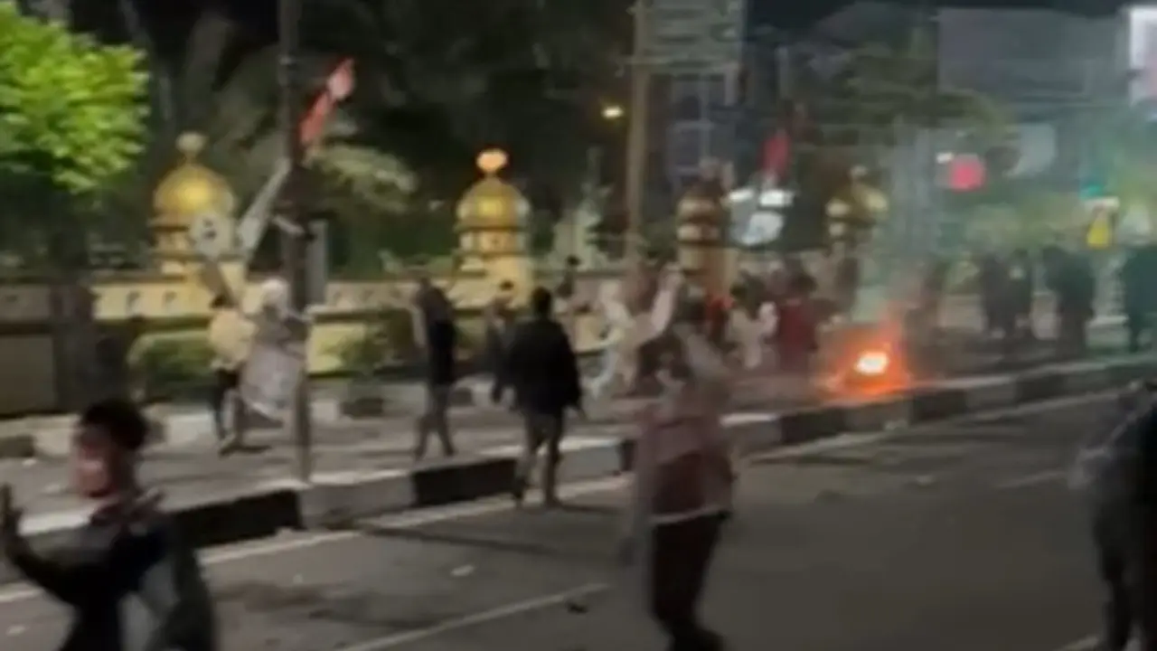 Demo Bupati Bone