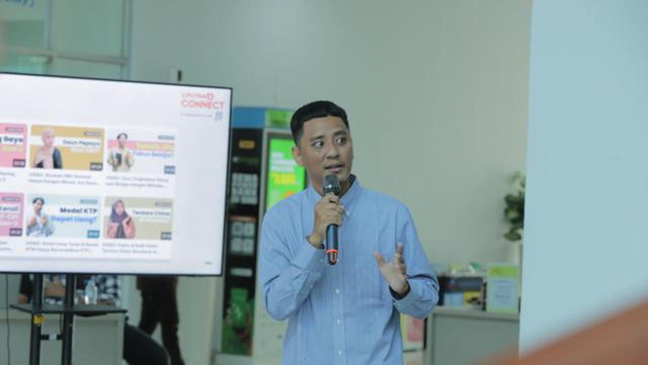 Fact-Checker Liputan6.com, Adyaksa Vidi dalam acara Liputan6 Connect yang digelar di Kampus Esa Unggul, Harapan Indah Bekasi.