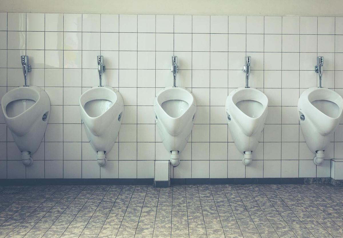 ilustrasi toilet pria