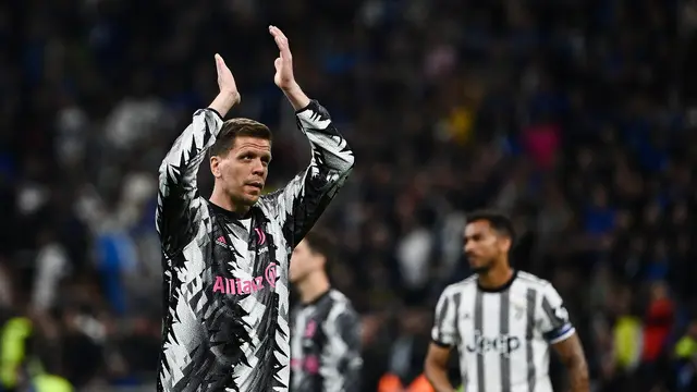 Wojciech Szczesny Putuskan Pensiun