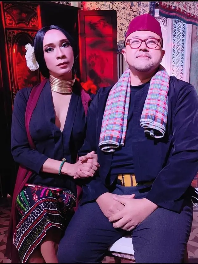 7 Potret Aming Dandan Bak Perempuan yang Jadi Sorotan, Ada Kisah Pilu Dibaliknya