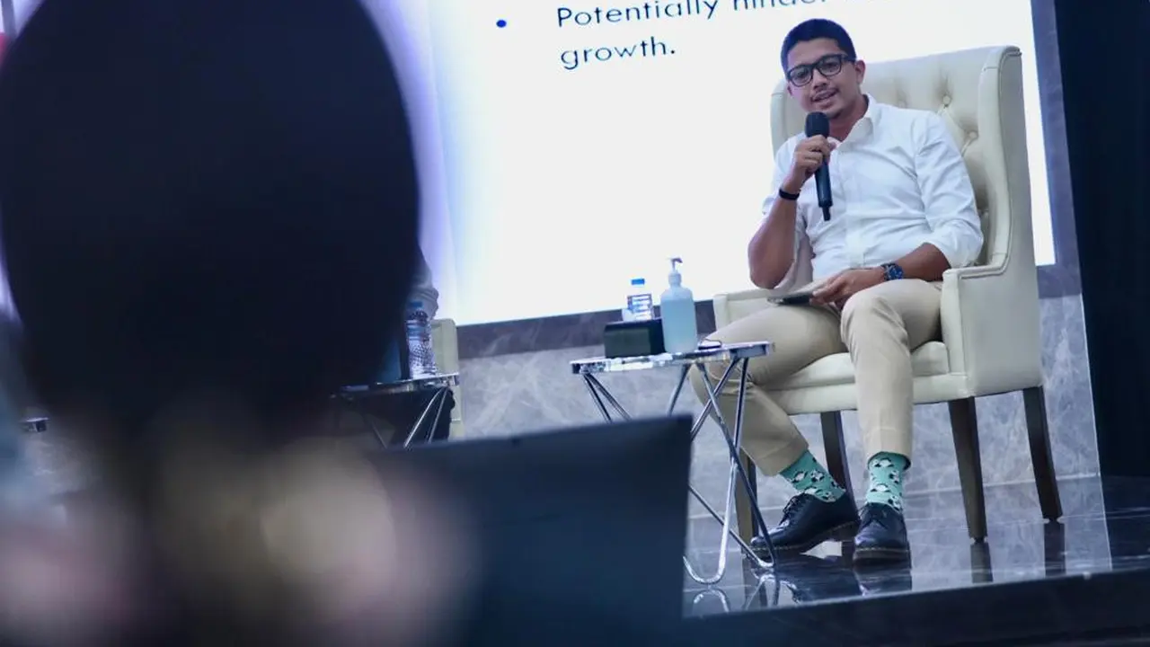 Direktur Perencanaan Strategis dan Pengembangan Bisnis PT Pertamina Power Indonesia (PPI) Fadli Rahman di Kementerian BUMN, Jakarta, Selasa (8/11/2022).