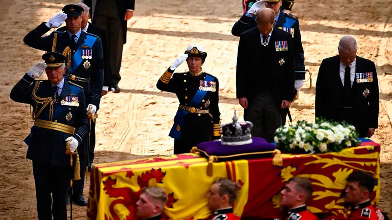 Jenazah Mendiang Ratu Elizabeth II Disemayamkan di Westminster Hall