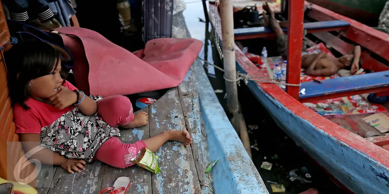 20160413- Pasca Penggusuran Warga Luar Batang Bertahan di Perahu-Jakarta- Faizal Fanani