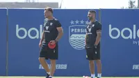 Pelatih Persib Bandung, Igor Tolic. (Bola.com/Erwin Snaz)