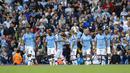 Para pemain Manchester City merayakan gol yang dicetak oleh Bernardo Silva ke gawang Brighton and Hove Albion pada laga Premier Leauge 2019 di Stadion Etihad, Sabtu (31/8). Manchester City menang 4 gol tanpa balas. (AP/Rui Vieira)