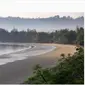 Pantai Taipa di Kota Palu, Sulawesi Tengah. foto: dok.Instagram @arisdaeng