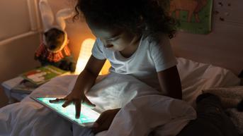 Sering Lupa Waktu, Begini Tips untuk Mengurangi Durasi Anak Bermain Gadget