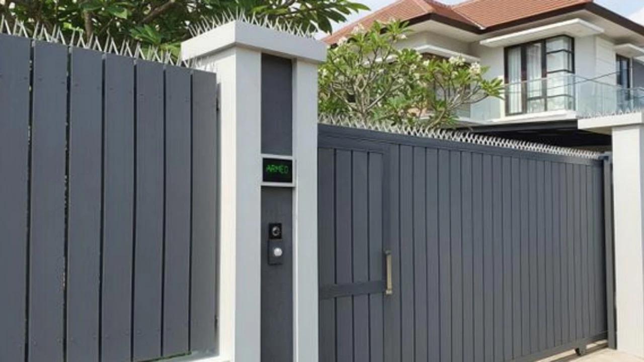 8 Inspirasi Pagar Rumah yang Sulit Dipanjat, Desain Kokoh dan Anti Maling