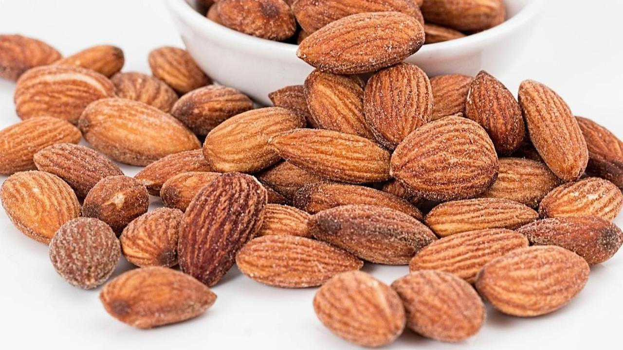 Kandungan Nutrisi Kacang Almond