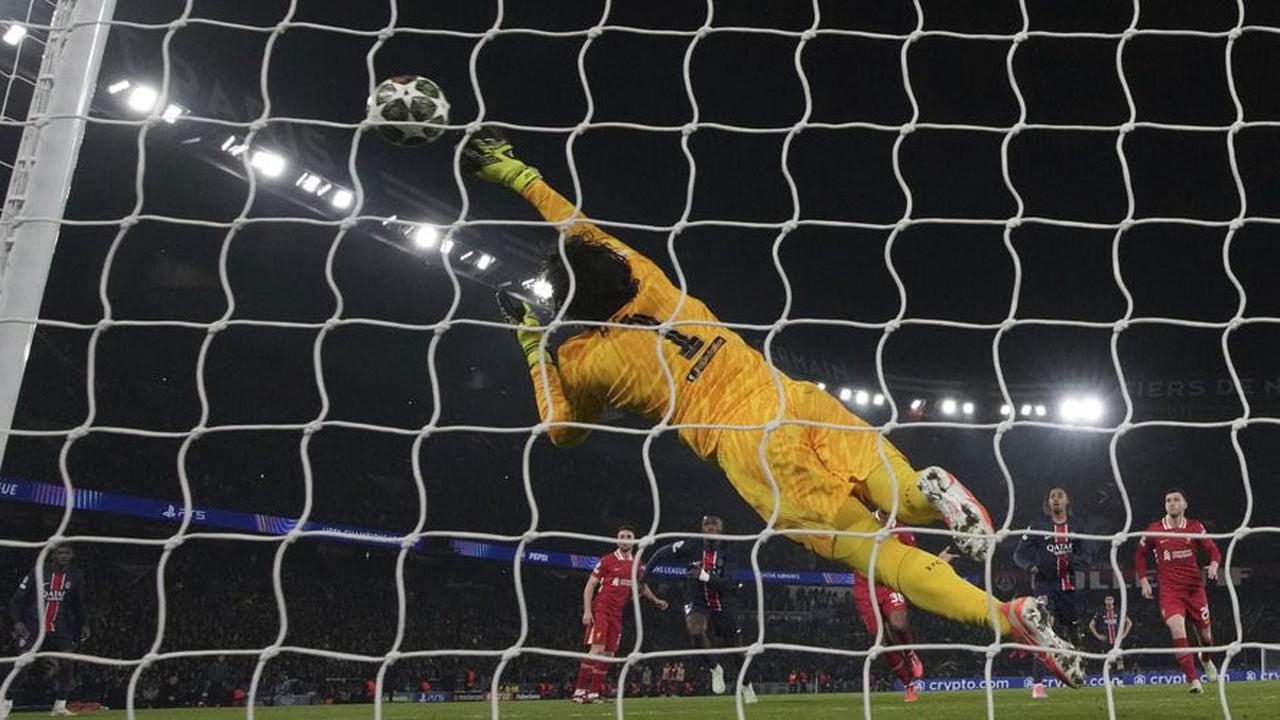 Bukan Alisson Becker, Ternyata Sosok ini Disebut-sebut sebagai Kandidat Kiper Terbaik Dunia
