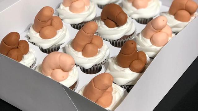 Wanita Mesir Ditangkap Polisi Akibat Buat Kue Berbentuk Penis