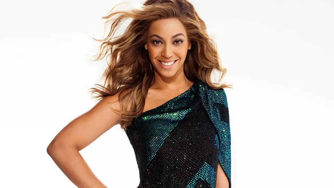 beyoncee-131206b.jpg