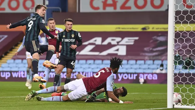 Hattrick Patrick Bamford Bawa Leeds United Lumat Aston Villa di Liga Inggris