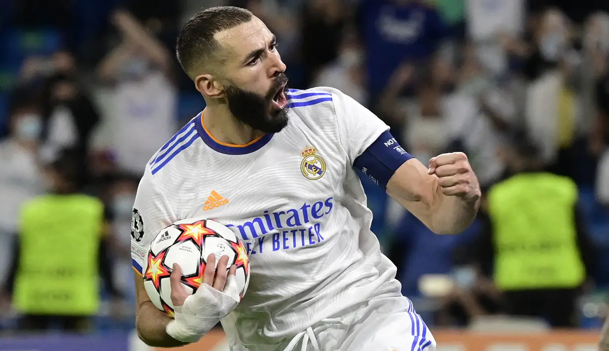 Rekan Valverde di Real Madrid, Karim Benzema juga memiliki nilai klausul pelepasan tertinggi di Liga Spanyol, yaitu  1 miliar euro. Benzema masih menjadi mesin gol andalan Los Blancos. (AFP/Javier Soriano)