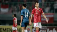 Pemain Timnas Indonesia U-19, Hokky Caraka (kanan) saat menghadapi Brunei Darussalam dalam laga penyisihan Grup A Piala AFF 2022 antara Indonesia menghadapi Brunei Darussalam di Stadion Patriot Candrabhaga, Bekasi, Senin (4/7/2022). (Bola.com/M. Iqbal Ichsan)
