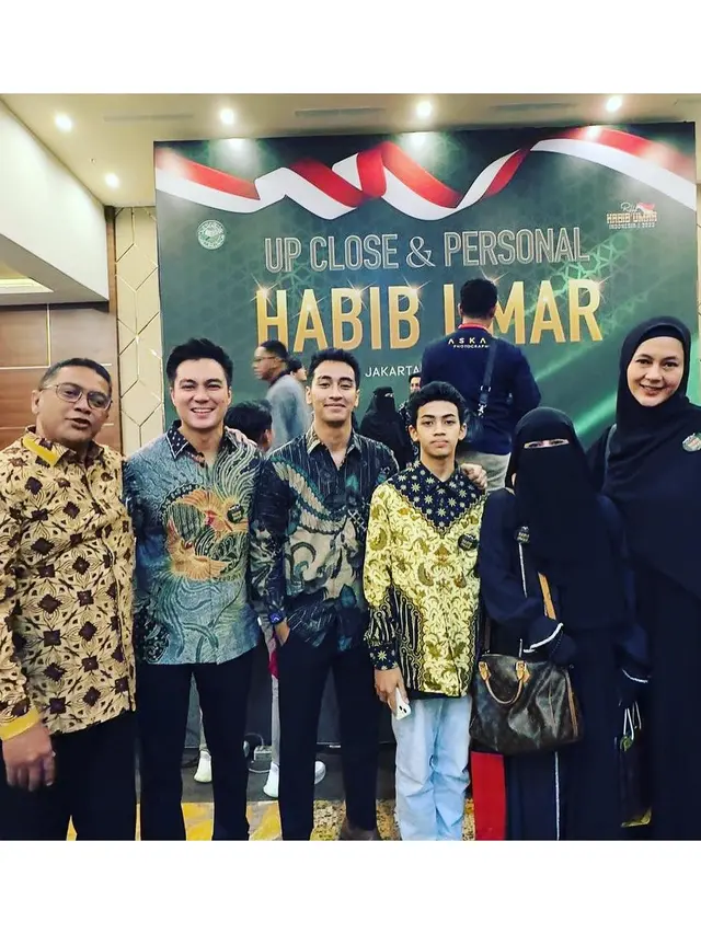 10 Potret Artis Hadiri Safari Dakwah Habib Umar, Marsha Timothy Jadi Sorotan