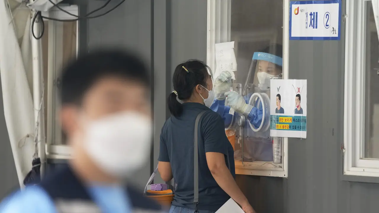 Korea Selatan Laporkan Lebih dari 2.000 Kasus Virus Corona