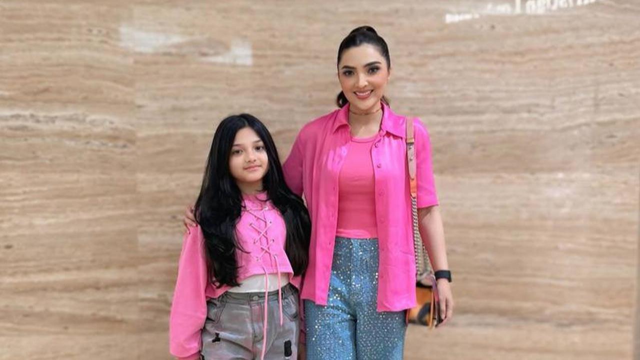 Potret Terbaru Arsy Hermansyah yang Cantiknya 11 12 dengan Ashanty, Semakin Menawan dengan Rambut Panjang nan Indah