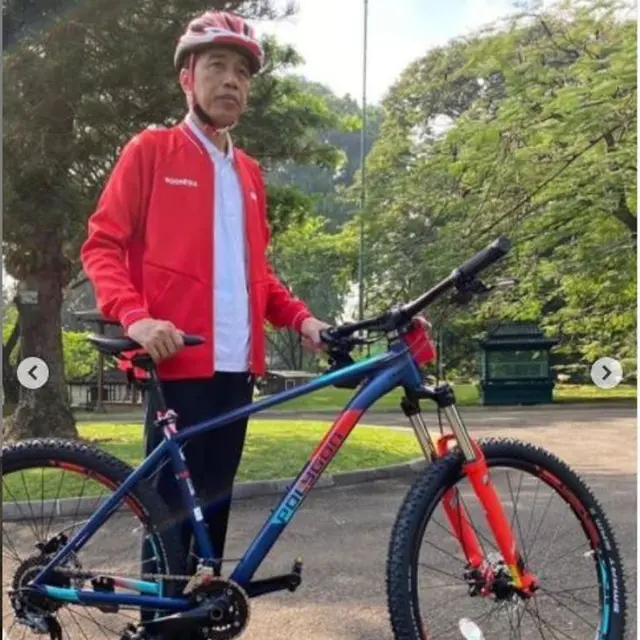 Jelang Hari Kemerdekaan, Jokowi Pakai 3 Sepeda Keren Buatan Indonesia