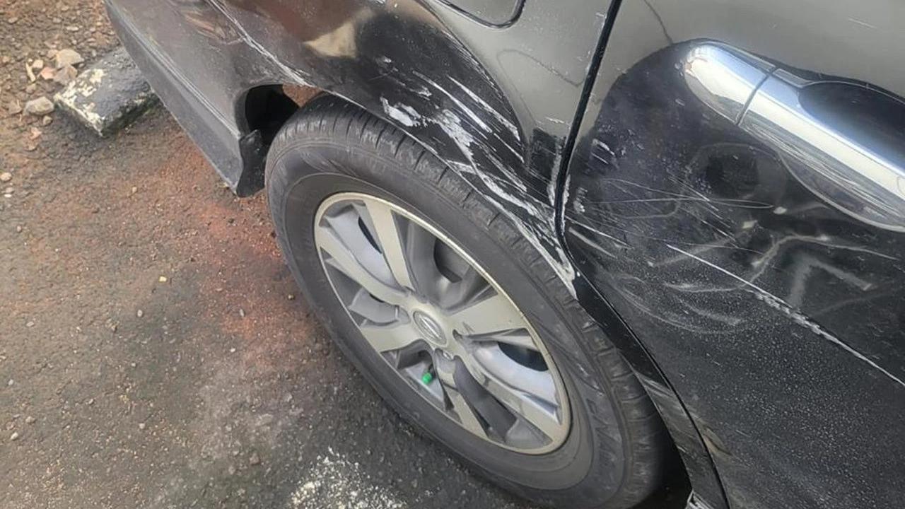 Mobil Grand Livina vs Innova