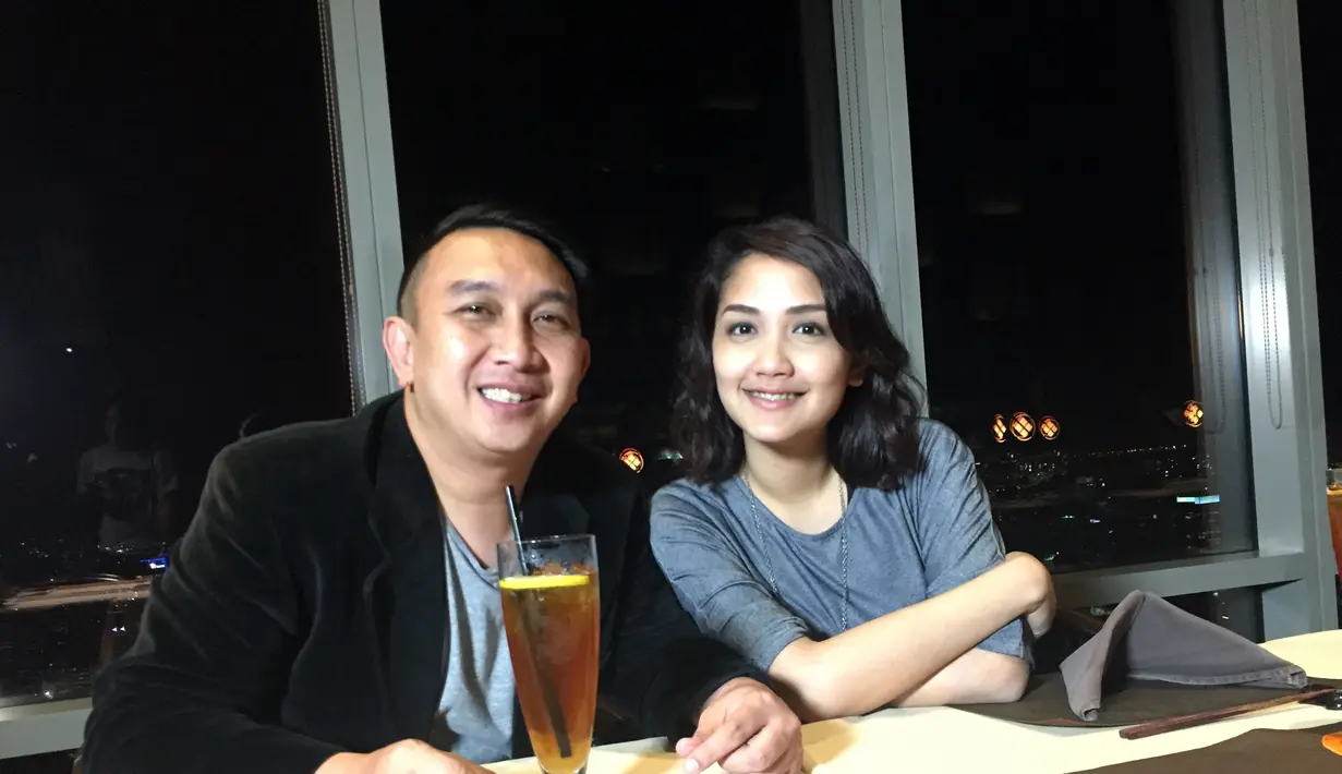 Sama-sama telah serius dengan hubungannya, keduanya lantas meresmikan hubungan yang telah berjalan tiga tahun itu. Augie lantas resmi menikahi Diana pada 2014 silam. (dok.Pribadi/Bintang.com)